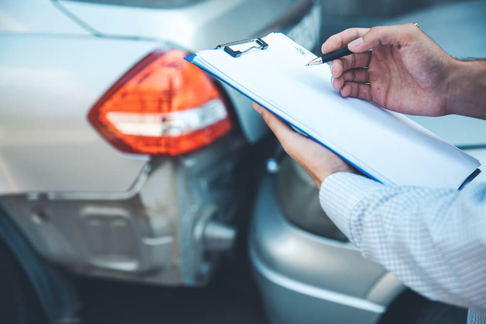 Ley de tránsito y choques por detrás en Texas: ¿quién es responsable?